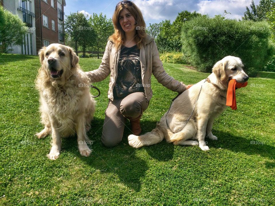 Nocas and Zoe with mummy