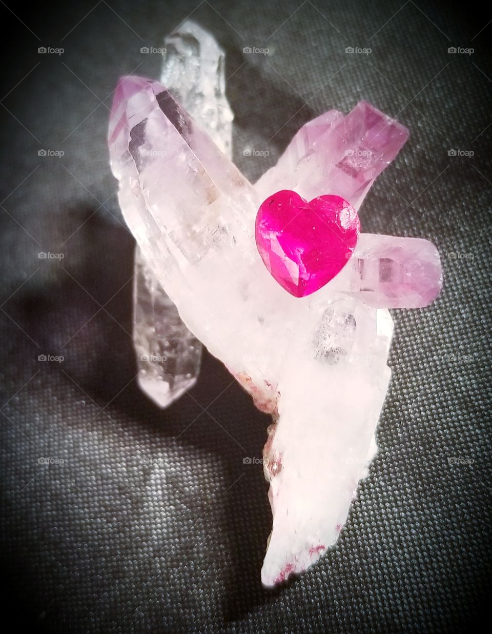 #ChrystArtisticCollection2019 #MexicanAmethyst #Ruby #Red #HeartCutGenuineRuby