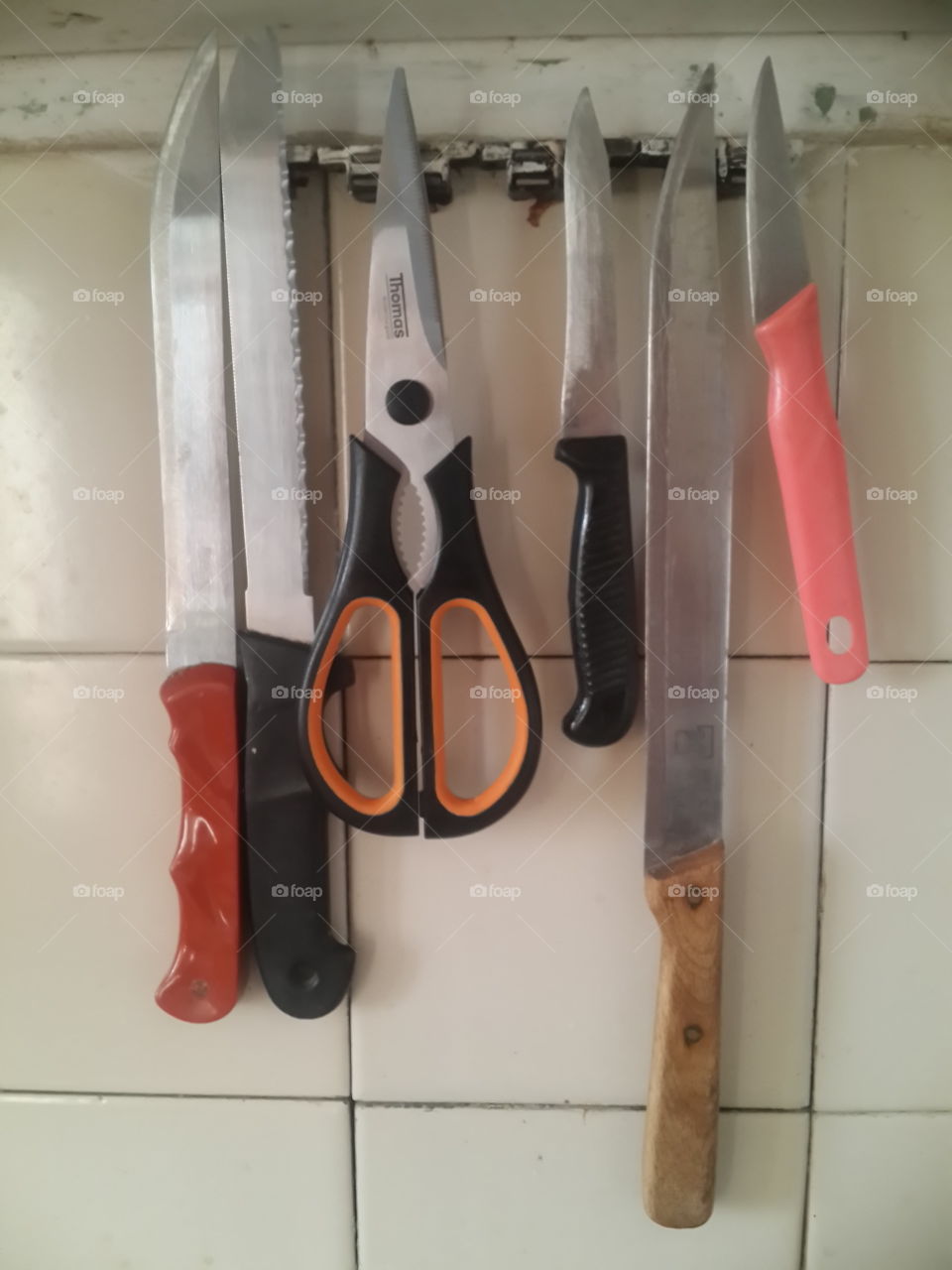 knives and scissors with magnetic holder