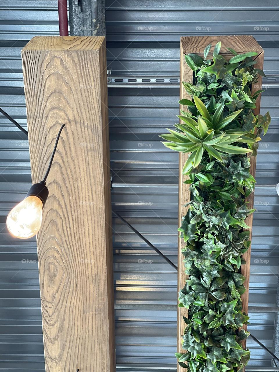 Wood and green ceiling decor