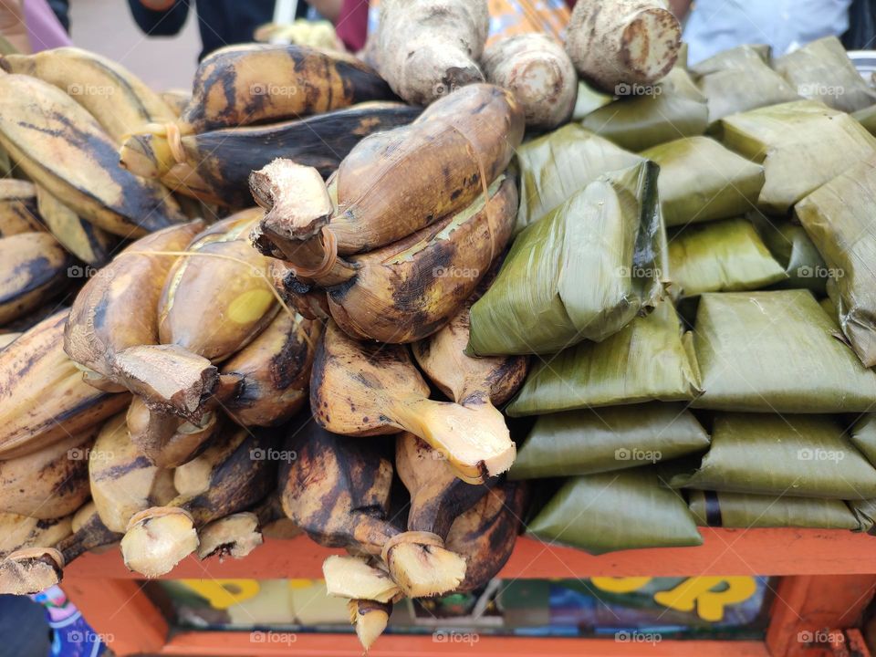 Snacks of boiled bananas are sold in one corner of the Thamrin area of ​​Jakarta.  Sunday 19 December 2021