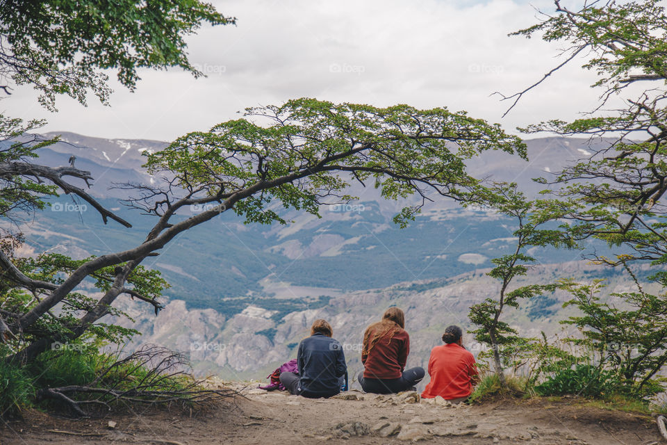 3 friends enjoying nature 