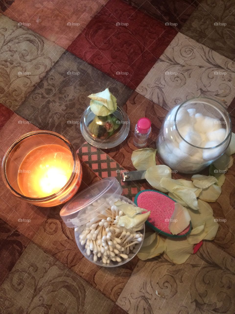 Candle aromatherapy 