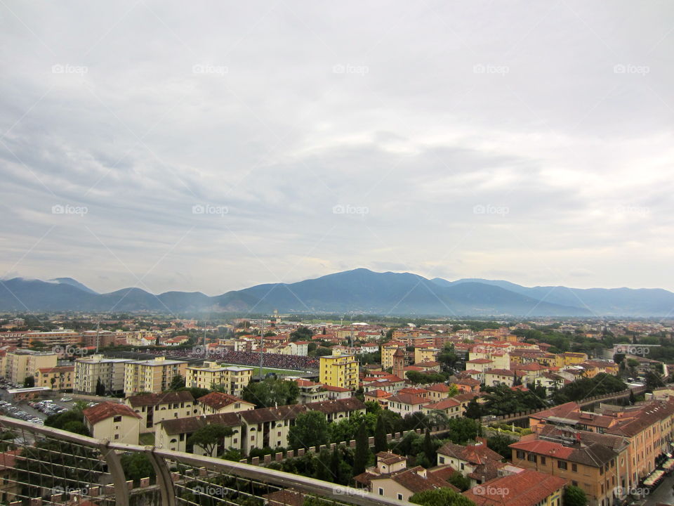 City by the mountains 