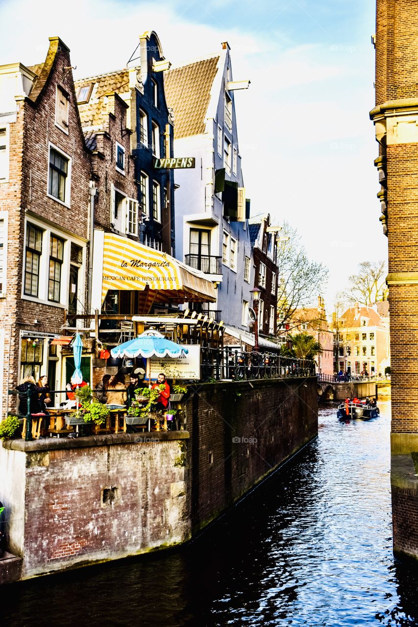 Amsterdam canal Restaurant 