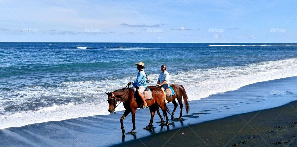 Beach activities 😎