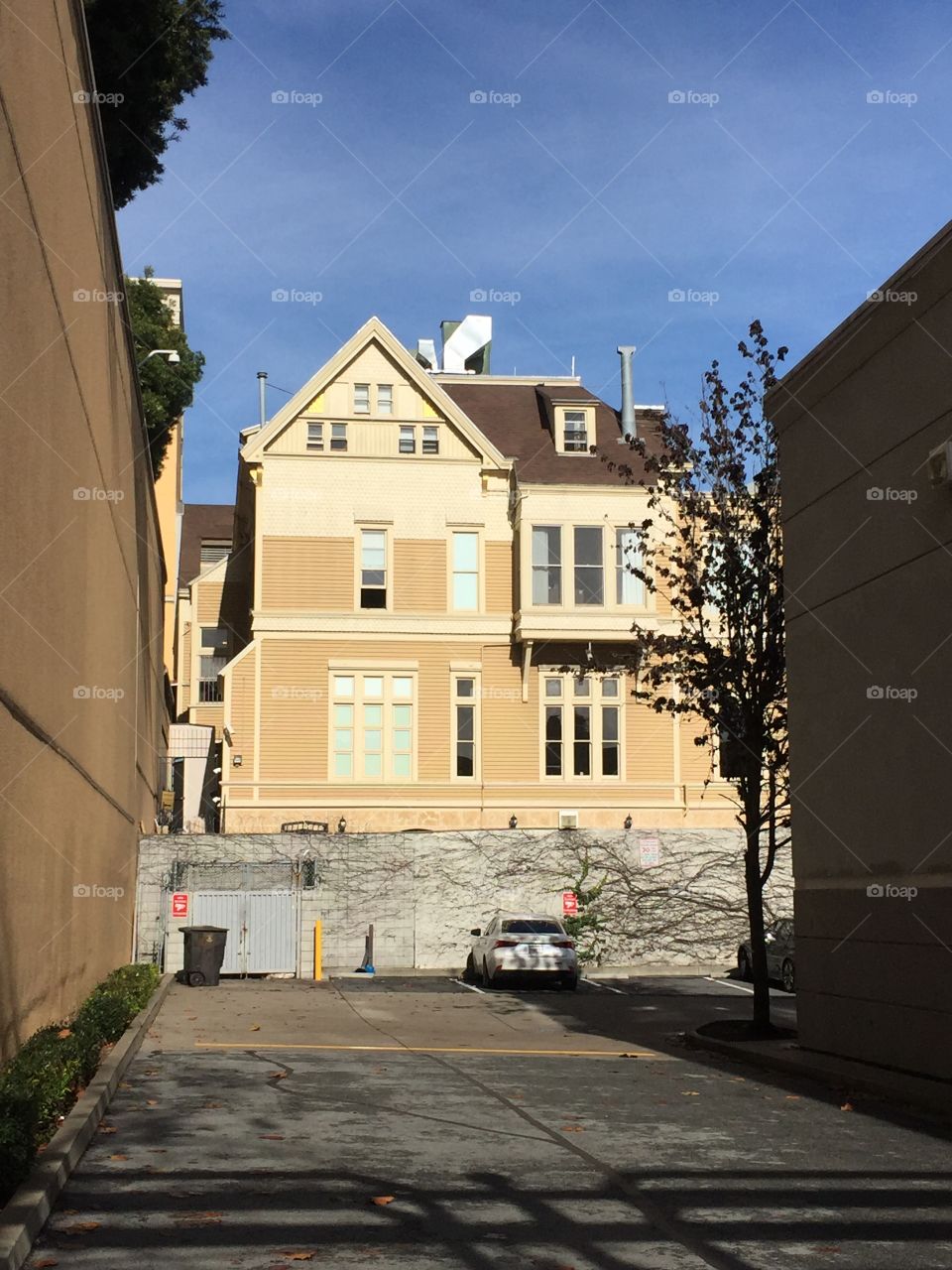 Small house in San Francisco. United States 