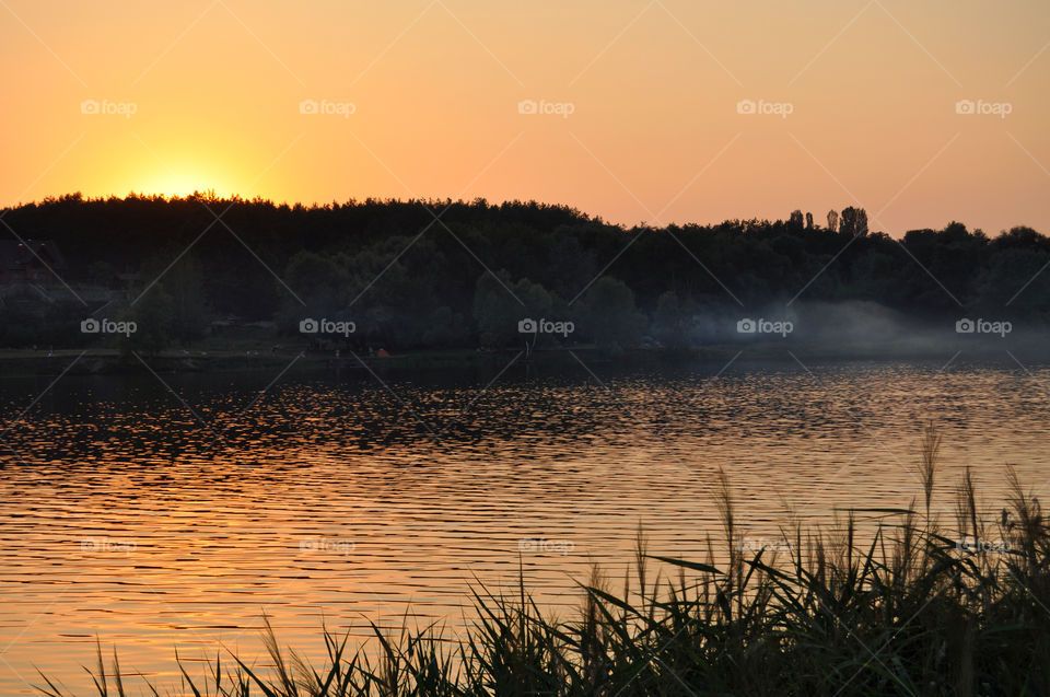 Sunrise at the river 