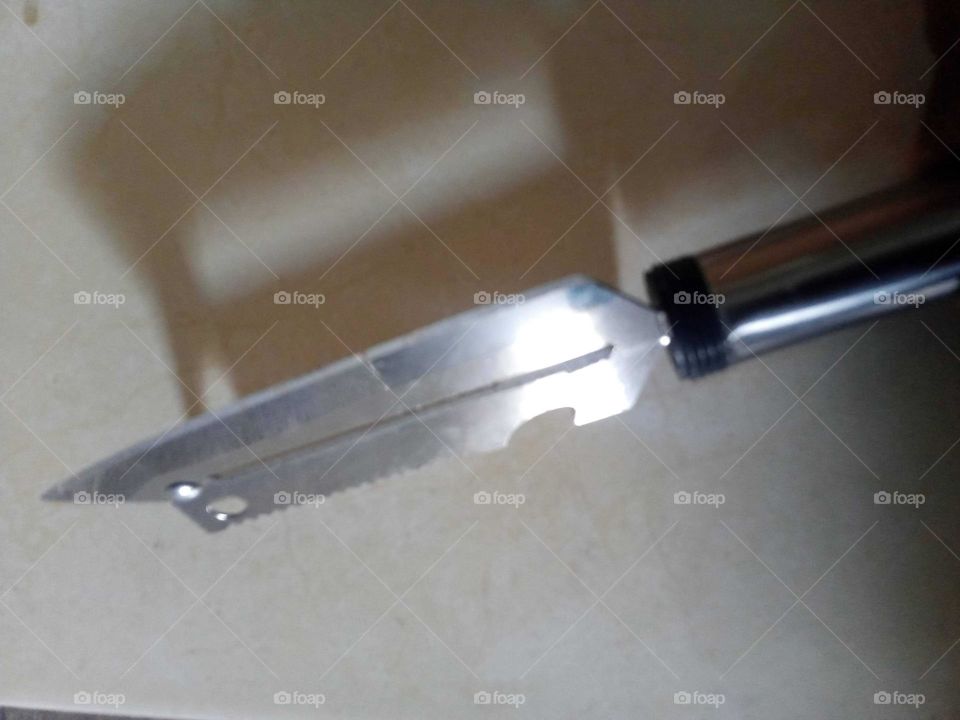 cutting iron shadow.