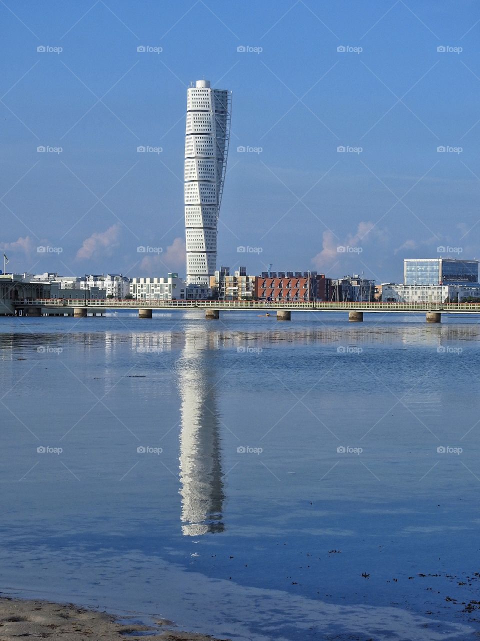 Turning Torso reflecting