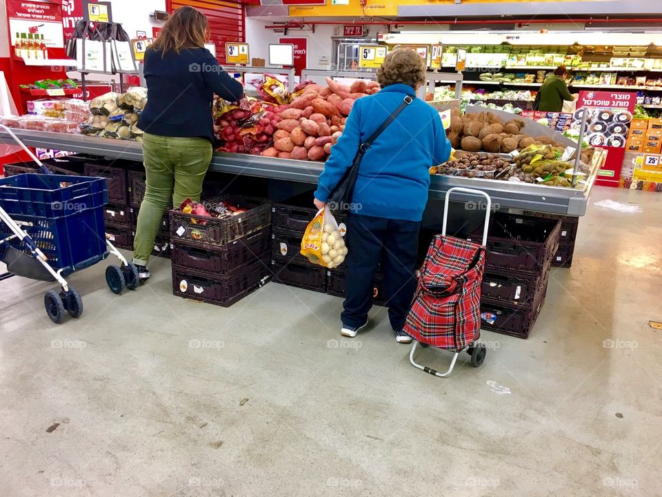 Shopping at the supermarket
