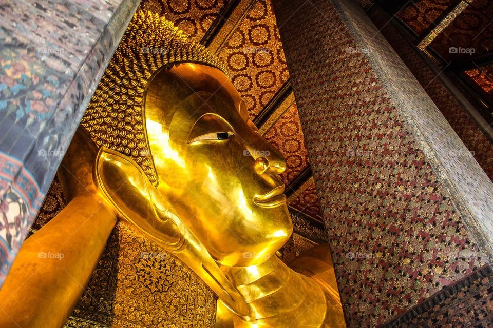 Reclining Buddha 