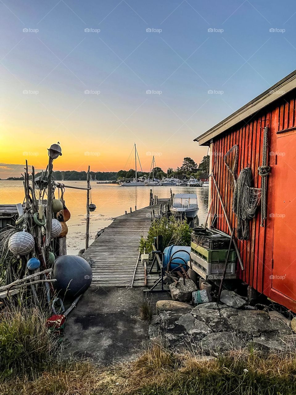 Sunrise in the harbour 