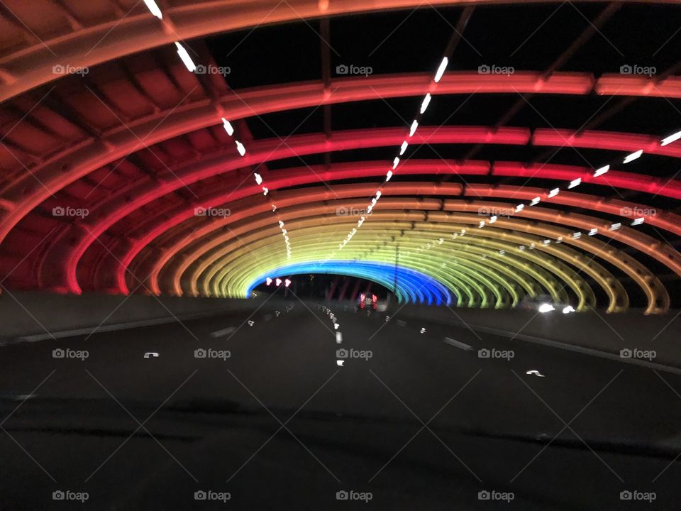 Illuminated tunnel 