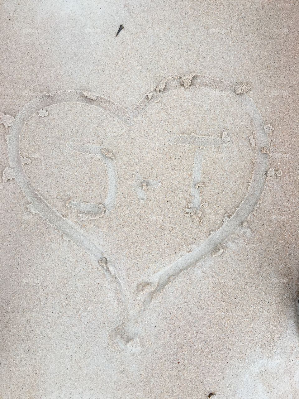 Sand in Love 