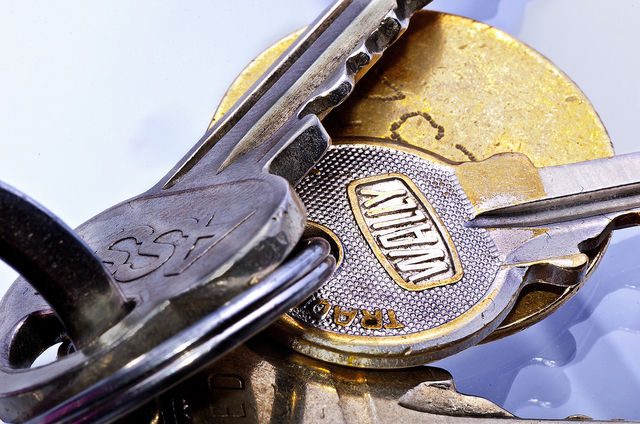 key nycklar metal keys by scrooge