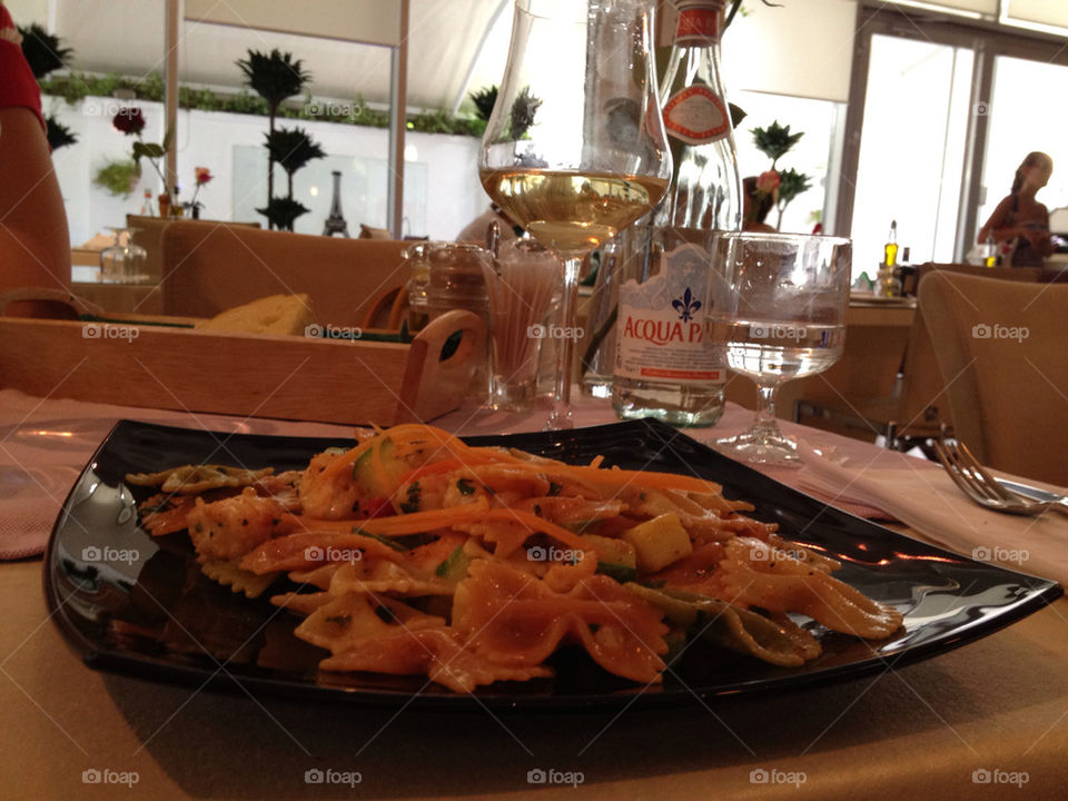 food wine spaghetti lunch by anila_a