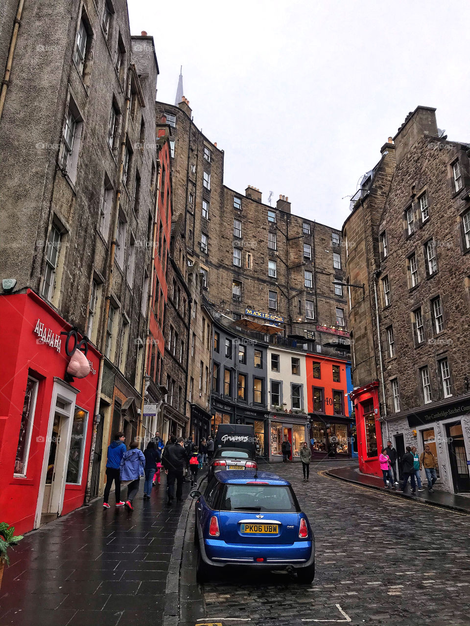 Looking up at the Bow in Edinburgh 