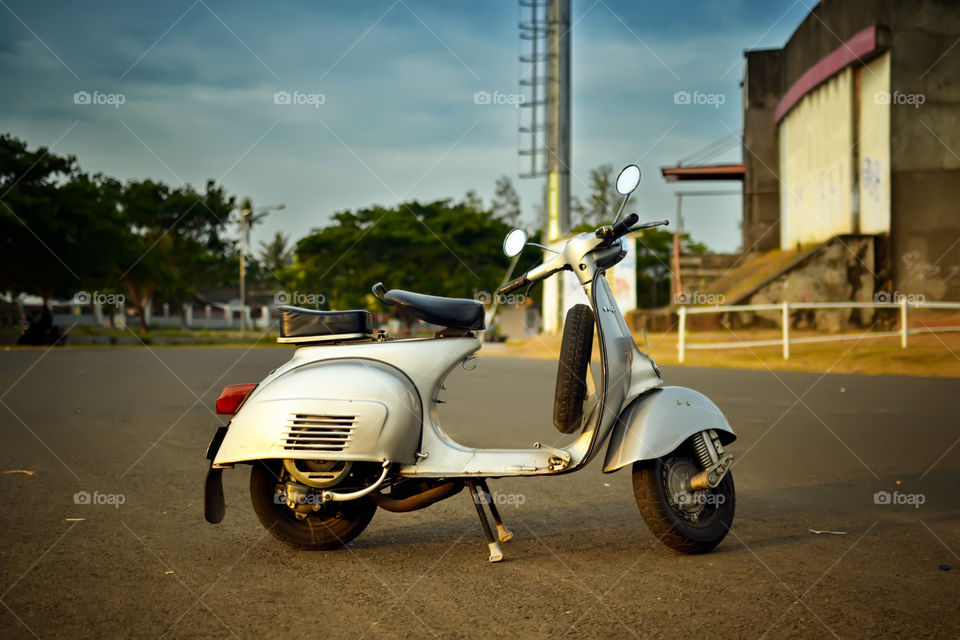 life with old vespa