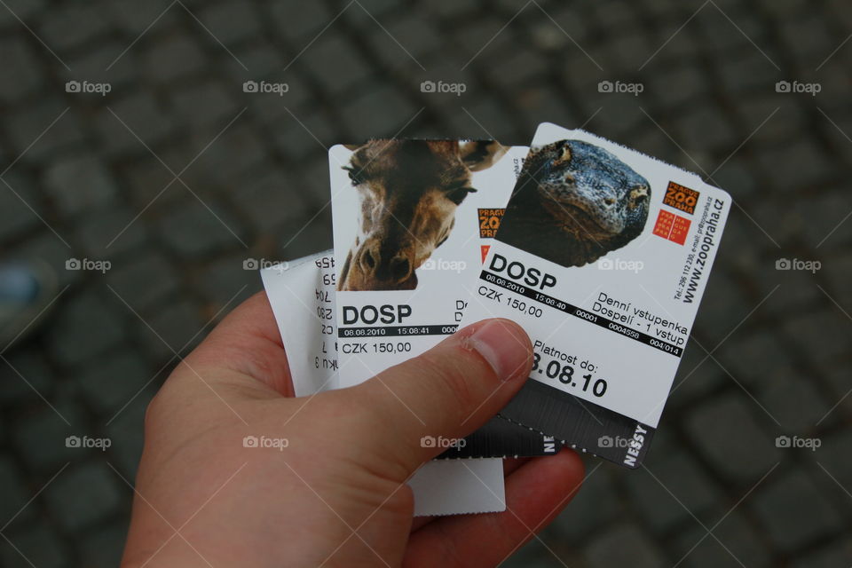 tickets to the zoo