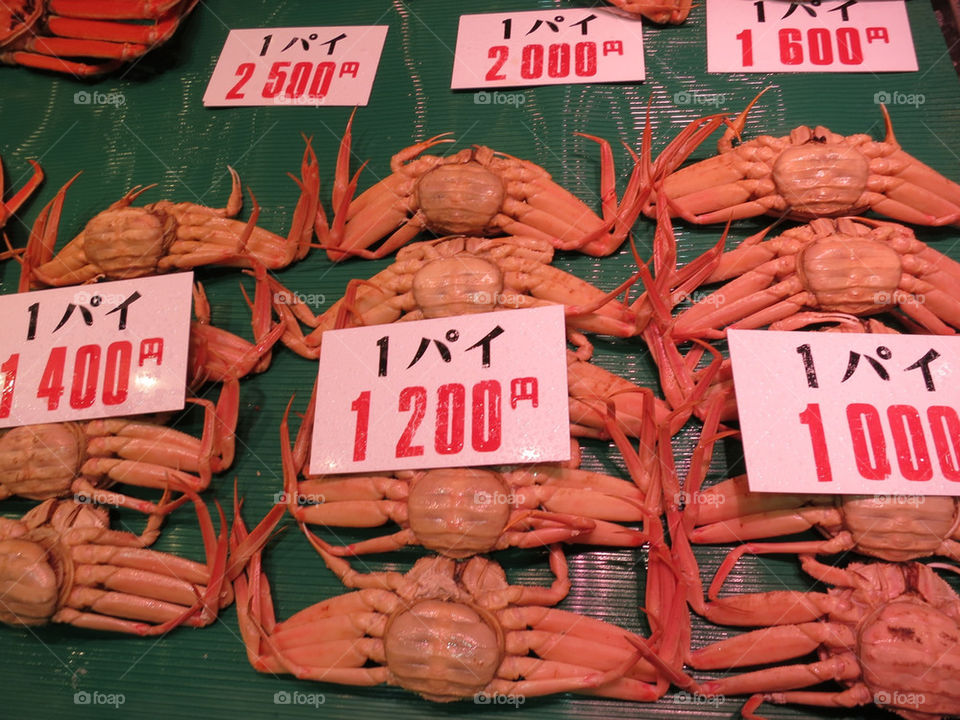 japanese market sale crabs by koji