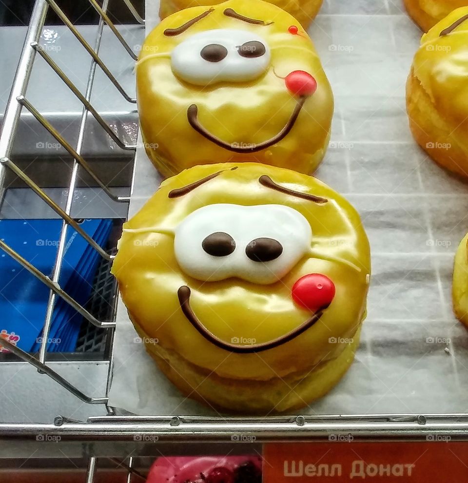 Smile cake.