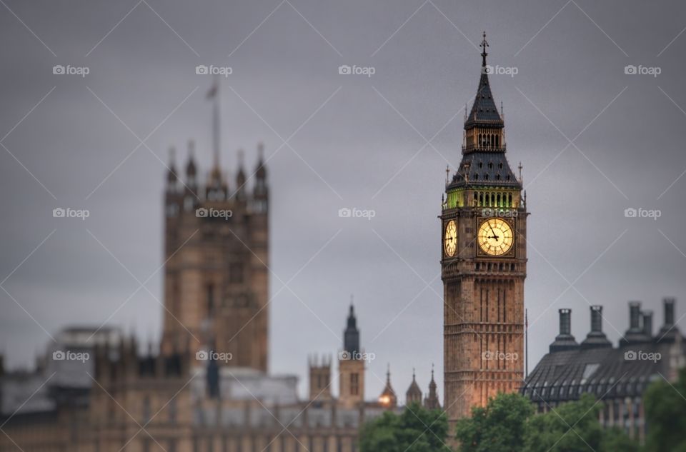 Big Ben & The Houses of Parliament in London 