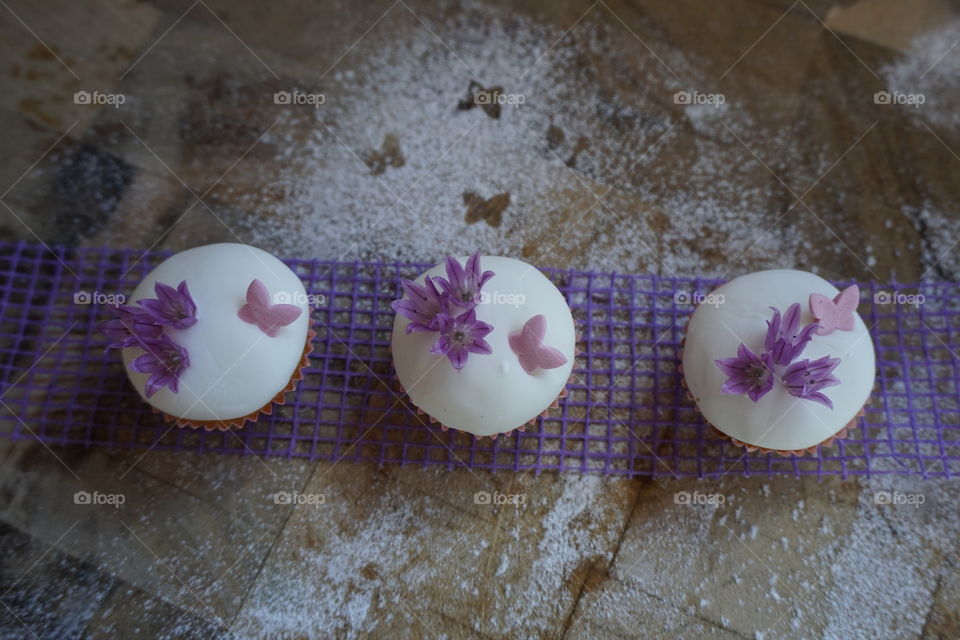 Pretty Purple Cupcakes