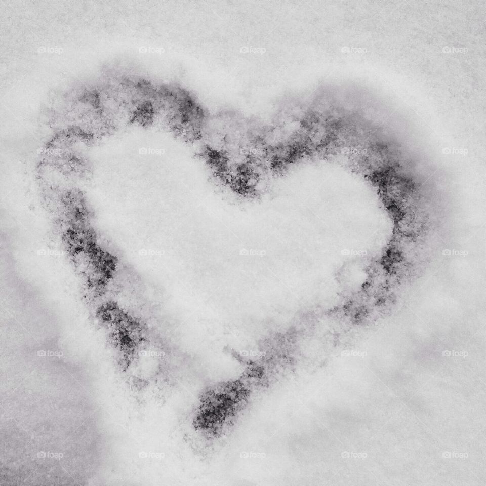 Heart in Snow