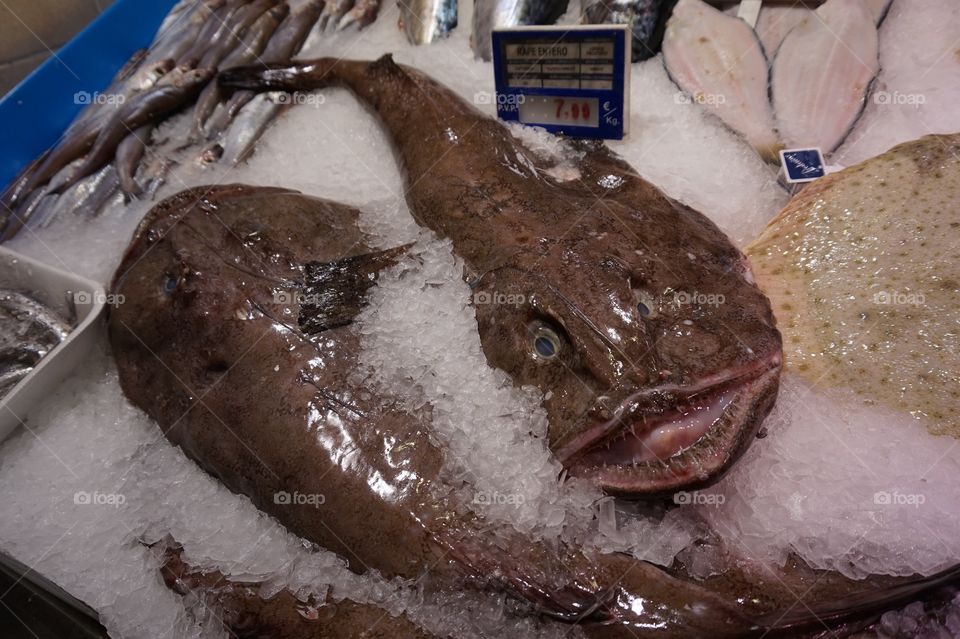 Rape at Mercado de San Antón, Madrid 