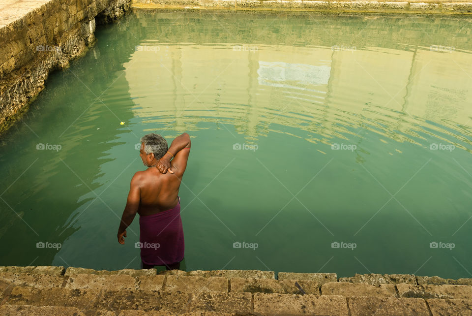 water man reflection bath by vidu