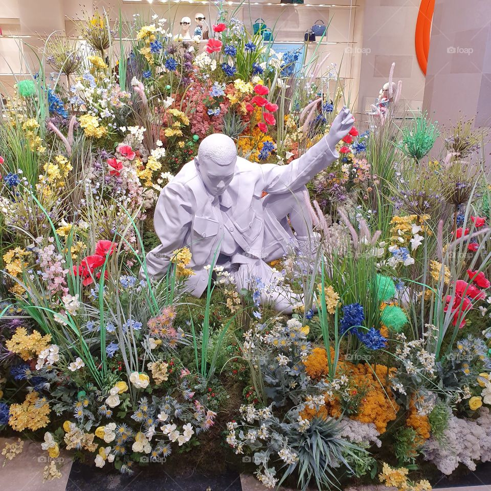 Louis Vuitton New Bond Street entrance display