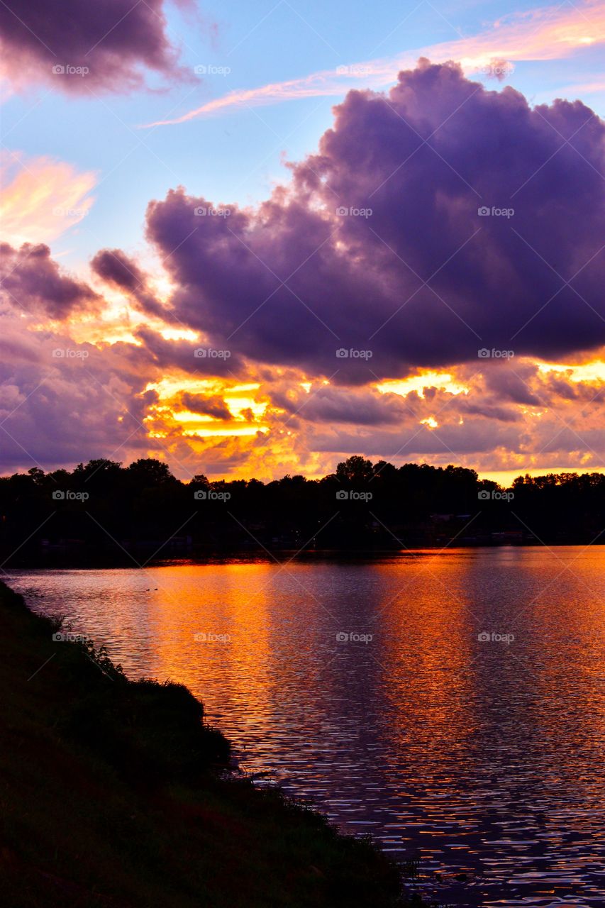 Sunset lake 