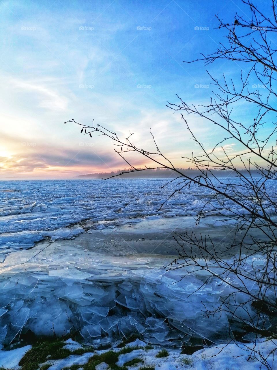 A beautiful sunset in Finnish Lapland in October.
