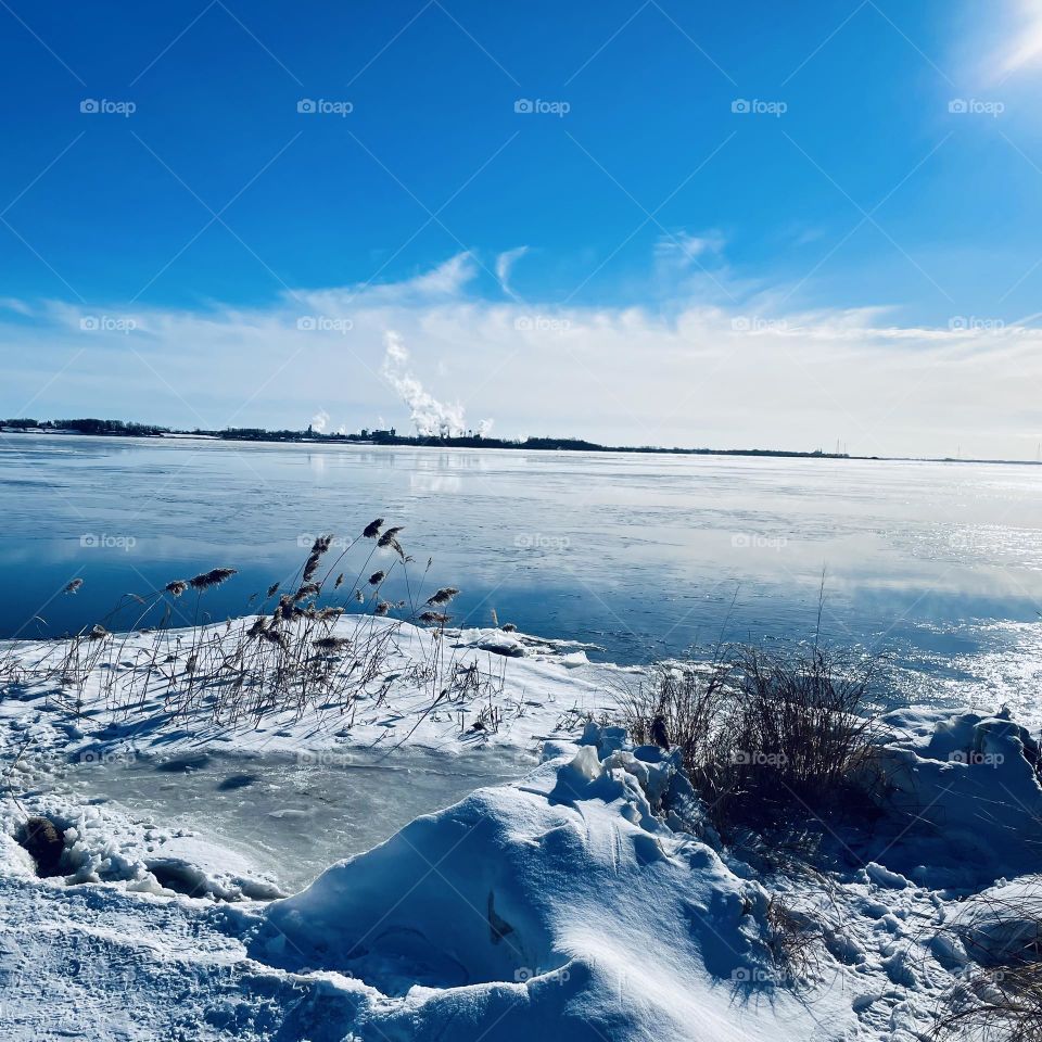 Nice view of the icy river.