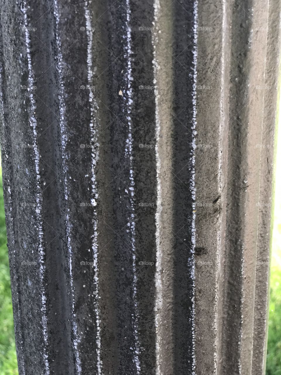 Fluted cement column texture