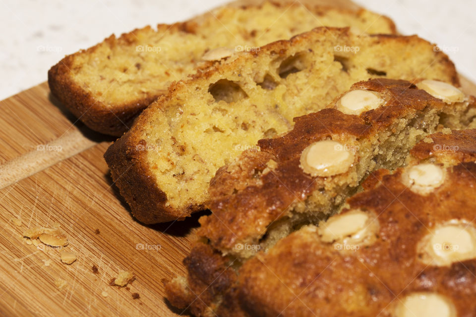 Delicious homemade banana bread with crunchy topping