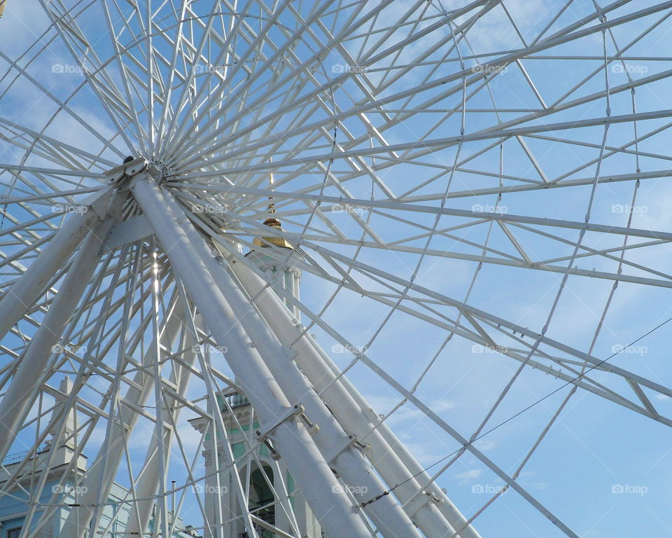 Ferris wheel in the old district of Kiev Podol