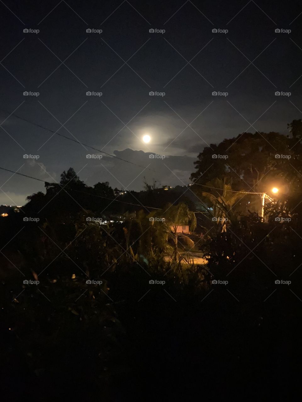 A amazing view of the moon in a dark night!