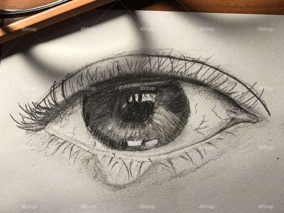 Eye with tear art 