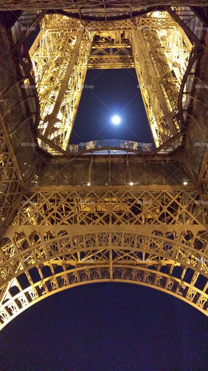 Tour Eiffel. linda noite em Paris