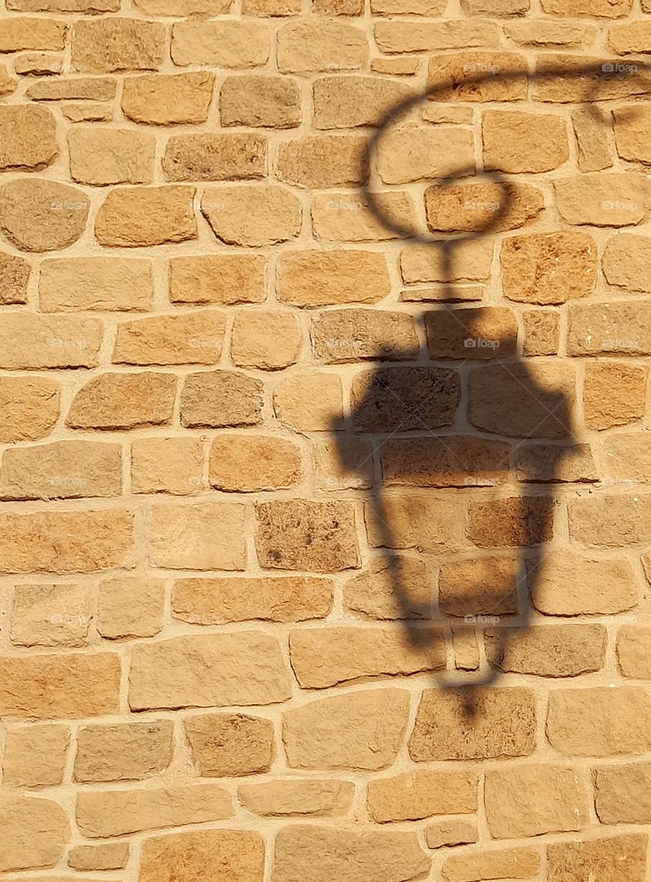 lamp shadow
