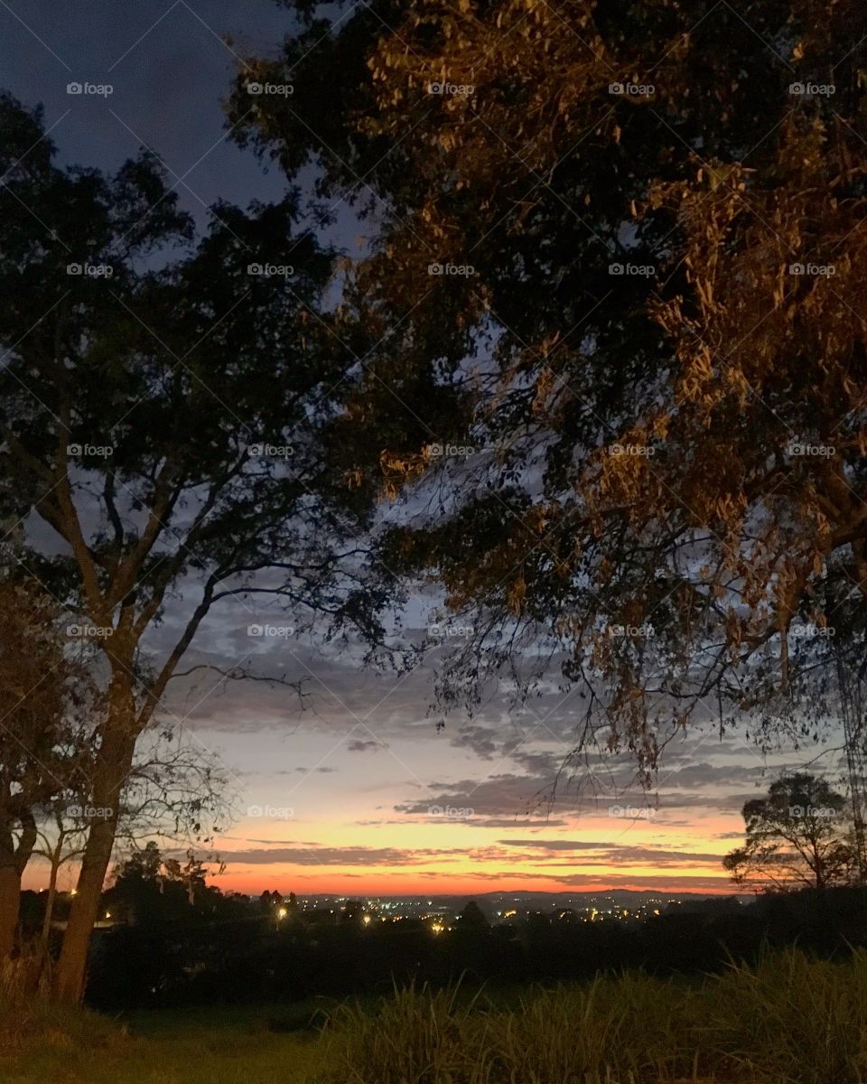 🌅Desperte, #Jundiaí.
Que tenhamos um ótimo #sábado!
📸
#sol #sun #sky #céu #photo #nature #morning #alvorada #natureza #horizonte #fotografia #pictureoftheday #paisagem #inspiração #amanhecer #mobgraphy #mobgrafia #AmoJundiaí