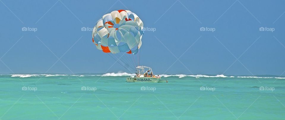 Parasailing 