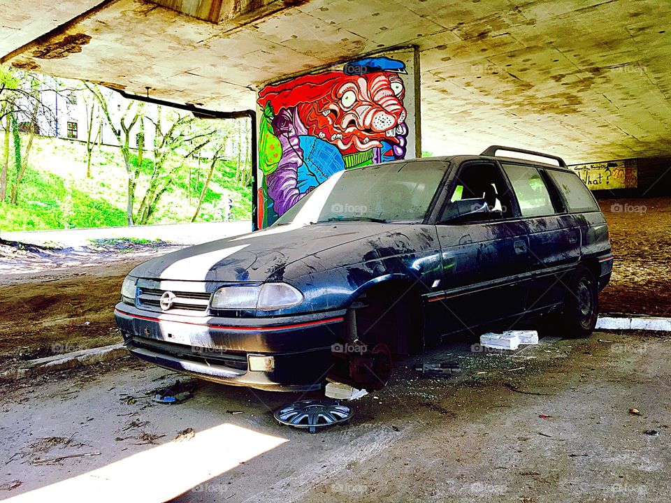 Captured with iPhone 6s Plus 