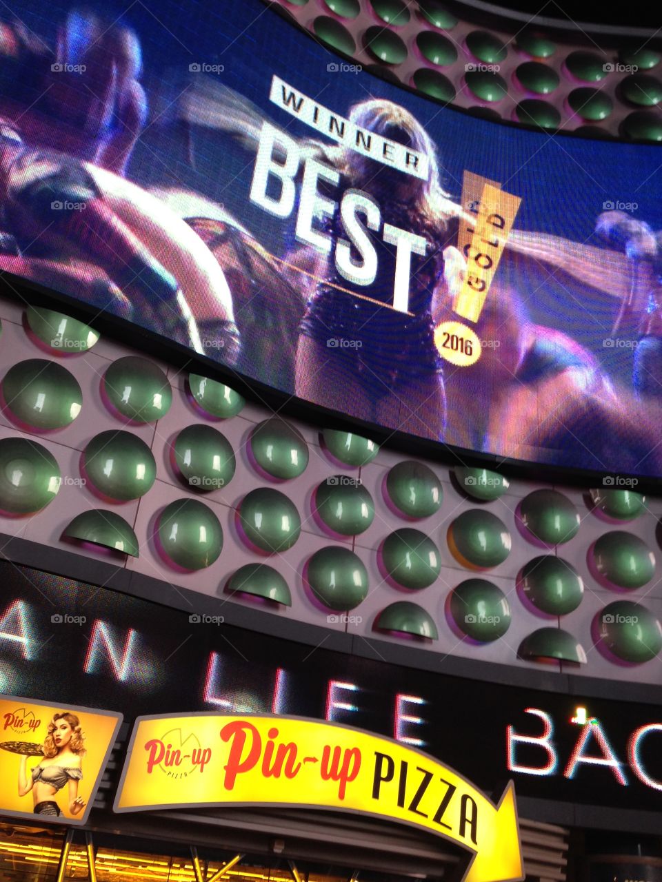 Vegas 

Published by:
HappyBrownMonkey 