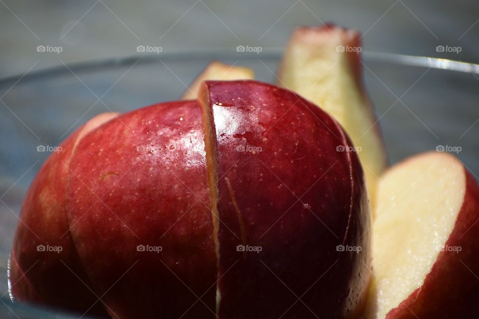 Fresh apple slices 