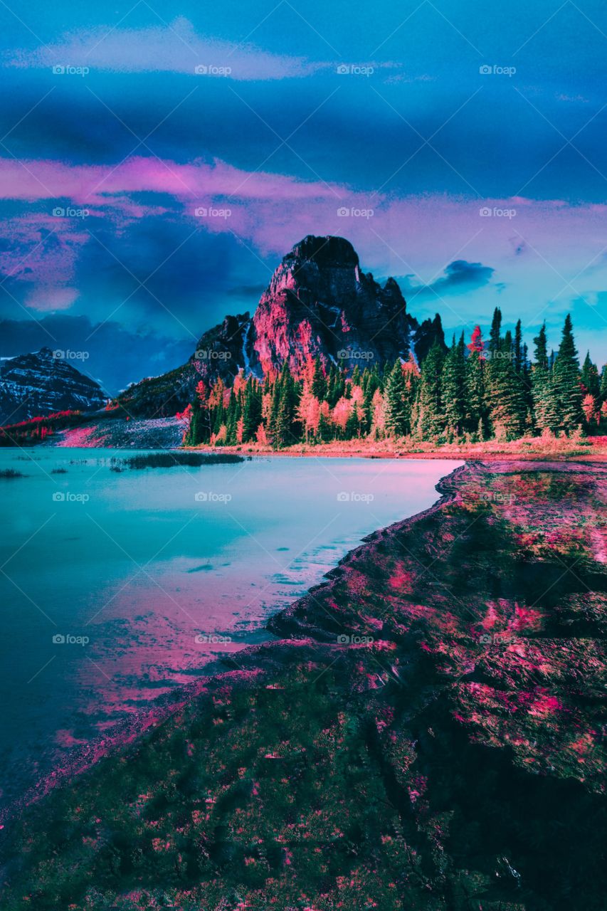 beautiful blue water ocean sea view with cloudy sky photography