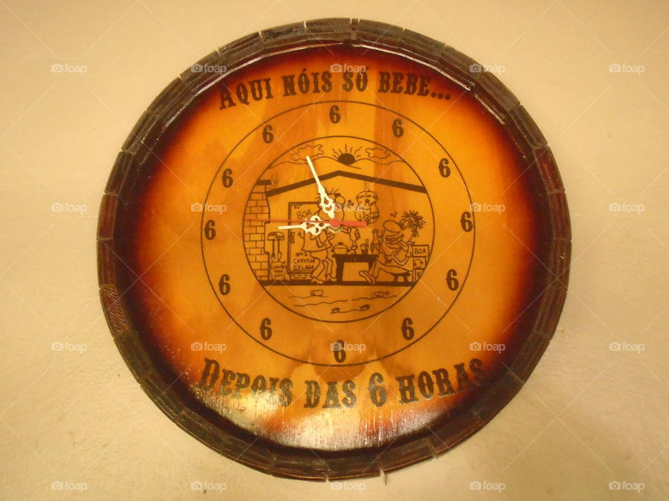 TEMPO, HORÁRIO, RÚSTICO.