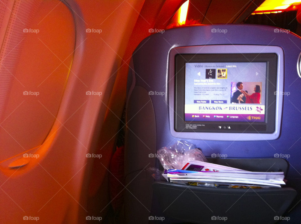 THAI AIRWAYS BUSINESS CLASS IFE SYSTEM